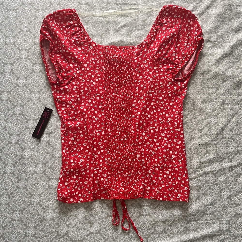 No Boundaries floral blouse - Picture 4 of 4